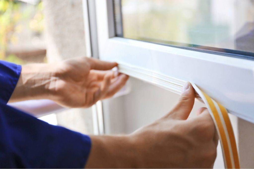 Ideas para aislar del frío puertas y ventanas