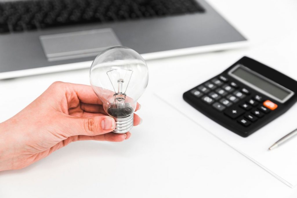 Cómo ahorrar electricidad en verano: Consejos prácticos para reducir tu factura de energía