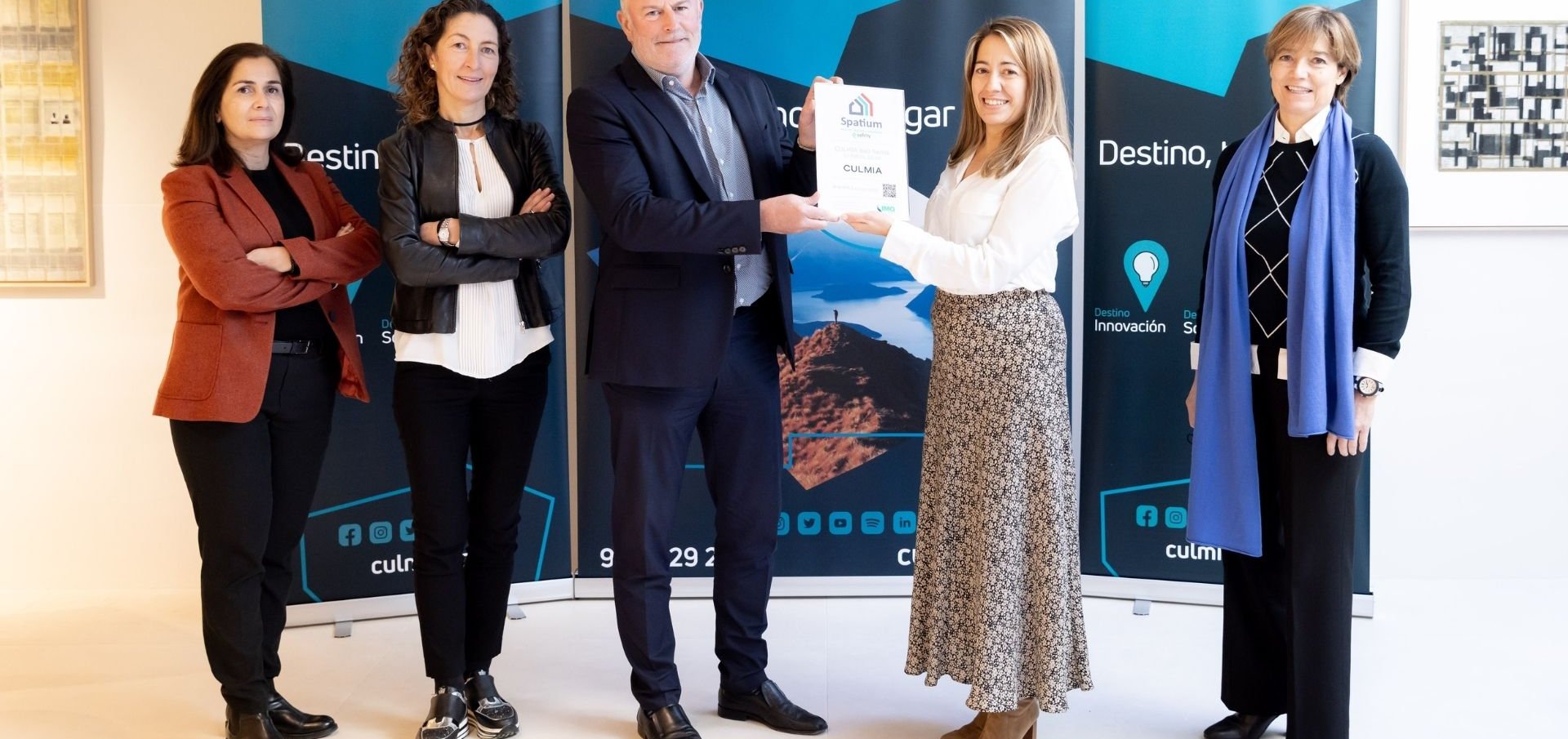 Culmia entrega su primera promoción  con sello Spatium
