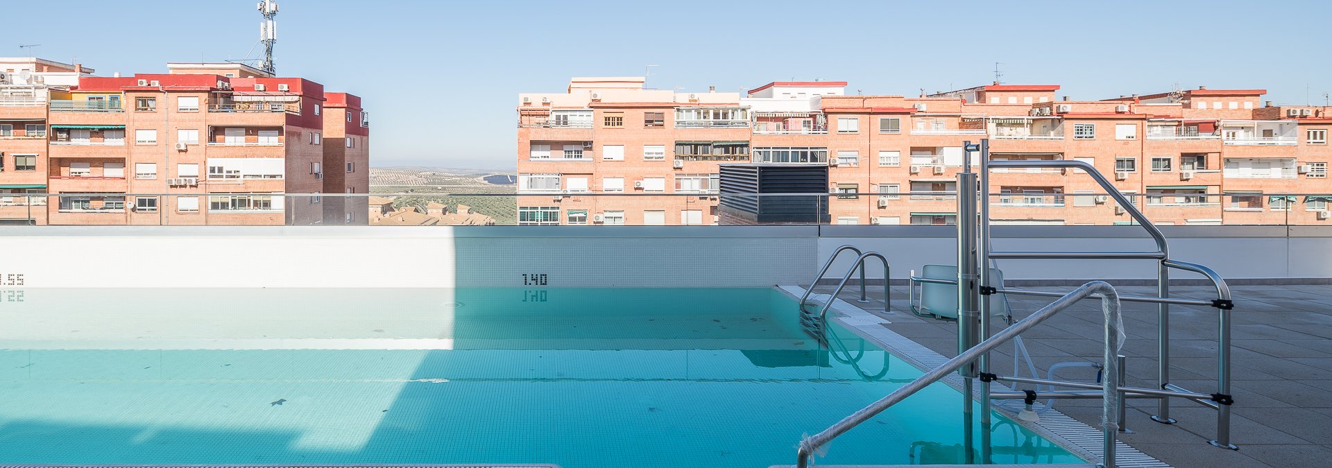 Piscina comunitaria ático