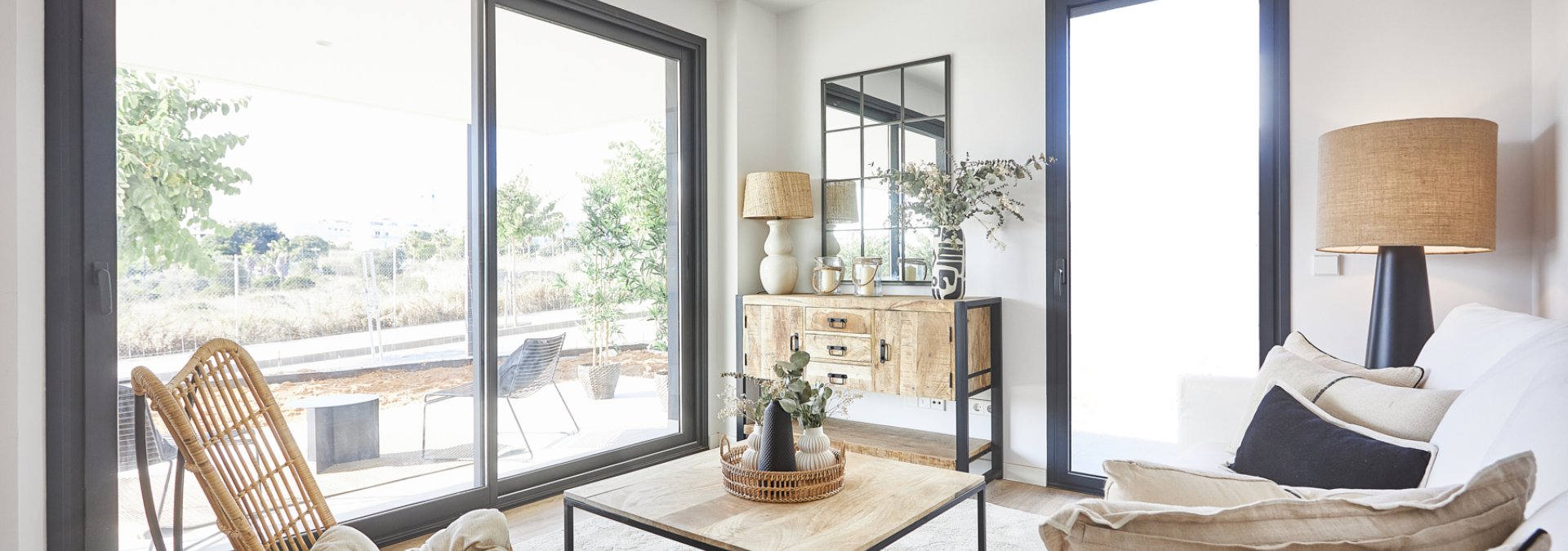 Salón planta baja obra nueva en Sitges
