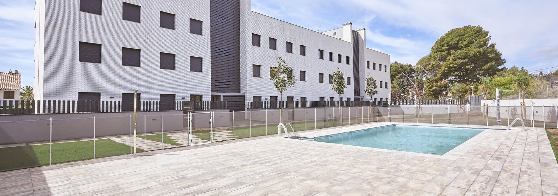 obra nueva con zonas comunes en sitges