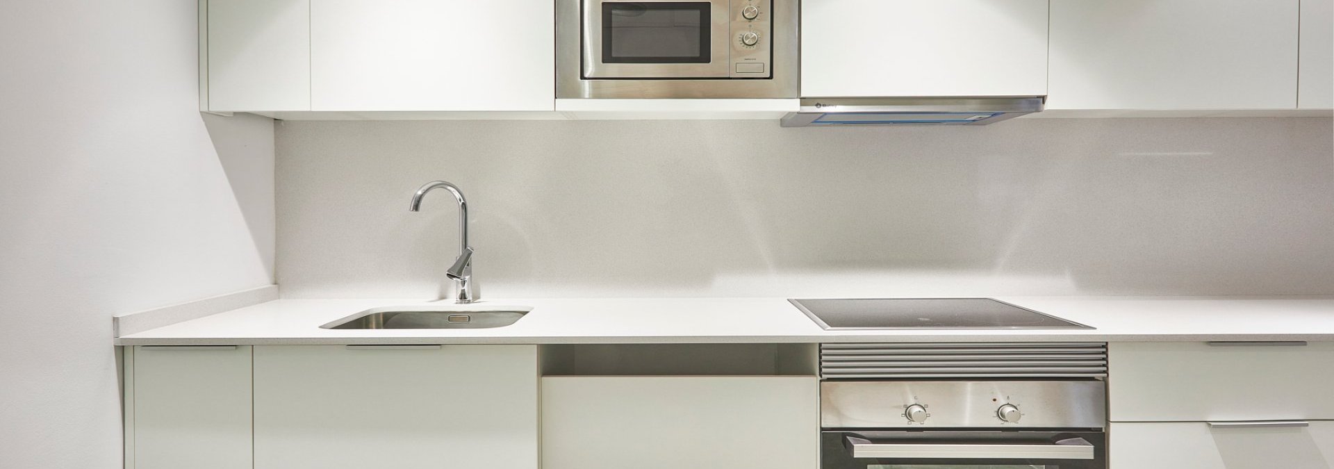 Culmia Alba II showroom baño